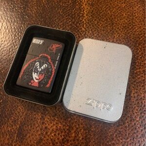 Zippo KISS Lighter W/ Case (red/black)